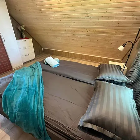 Vahtra Allee Kuelalismaja Semesterbostad *